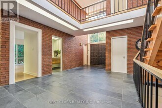 125 Watch Hill Rd in King City, ON - Building Photo - Building Photo