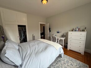 175 Harvard St, Unit 2 in Brookline, MA - Building Photo - Building Photo