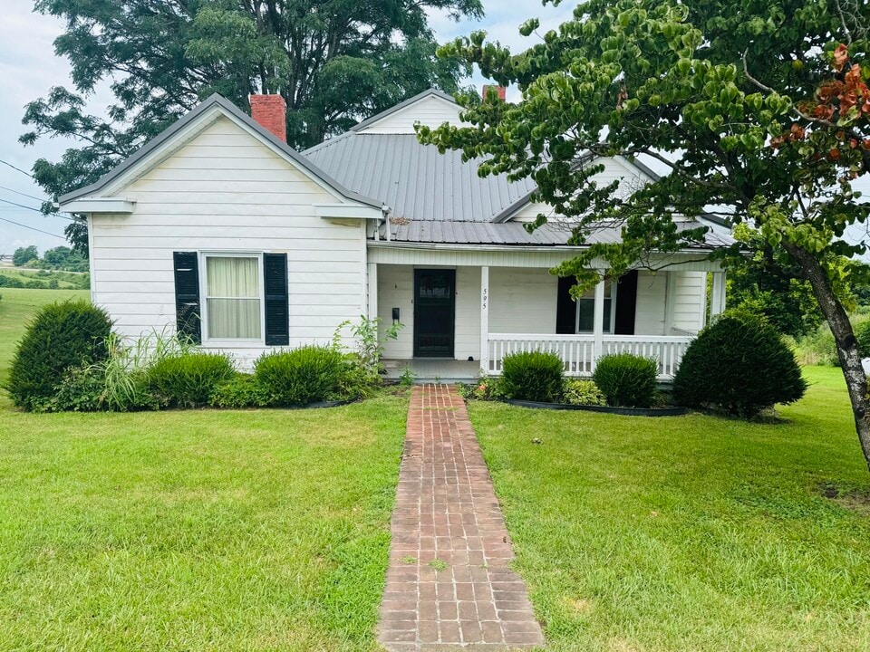 595 Bethel Ridge Rd in Sharpsburg, KY - Building Photo