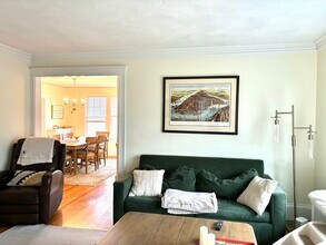 179 Allerton Rd, Unit 2 in Newton, MA - Building Photo - Building Photo