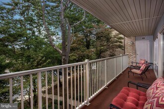 6013 Hunt Ridge Rd-Unit -3012 in Baltimore, MD - Building Photo - Building Photo