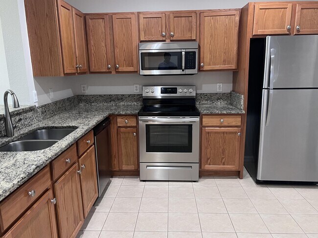 3185 Antica St in Ft. Myers, FL - Building Photo - Building Photo