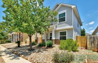 137 Preston Trail in San Marcos, TX - Building Photo