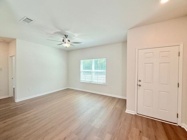 8927 Untreiner Ave in Pensacola, FL - Building Photo - Building Photo