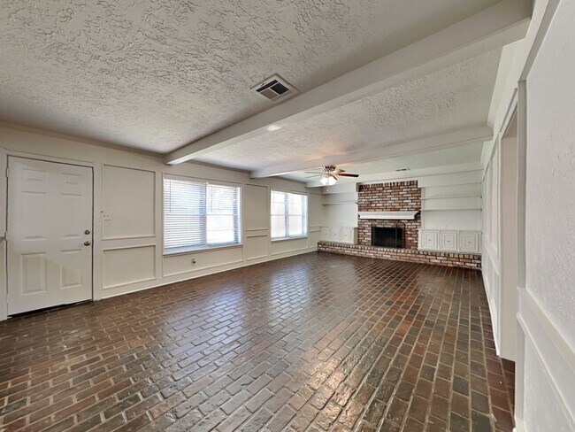 3822 Stillview Dr in Houston, TX - Building Photo - Building Photo