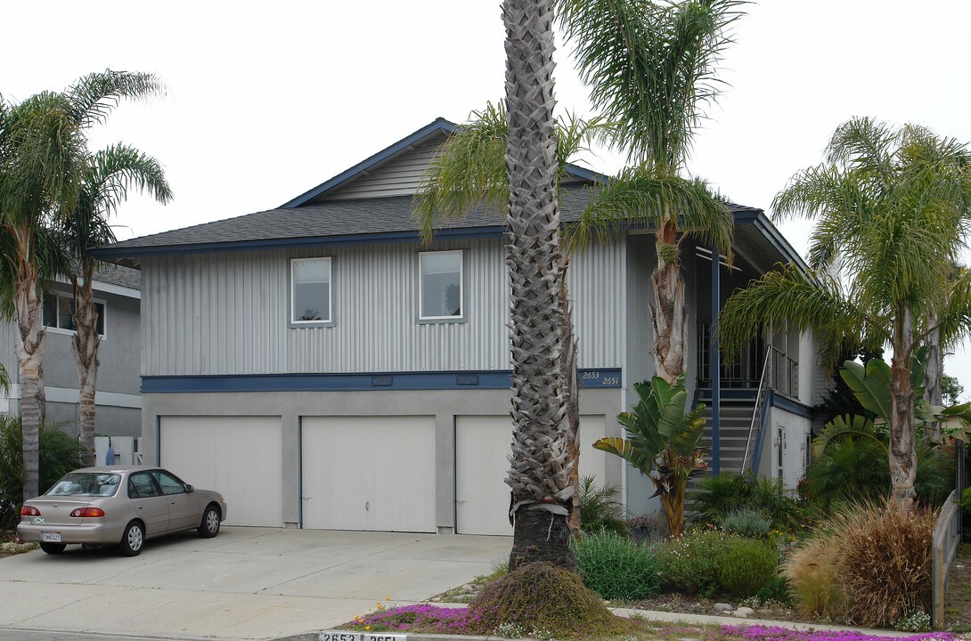 2651-2653 Bayshore Ave in Ventura, CA - Foto de edificio