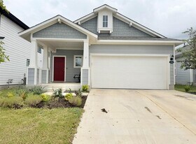 204 Tillage Rd in Elgin, TX - Building Photo