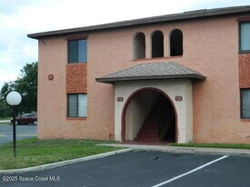 214 San Juan Cir in Melbourne, FL - Building Photo