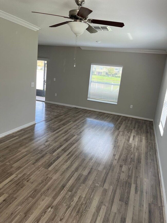 1913 Hawks View Dr in Ruskin, FL - Building Photo - Building Photo