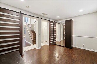 20300 Candice Ct in Santa Clarita, CA - Building Photo - Building Photo