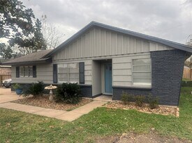 6018 Berendo St, Unit 1438 in Houston, TX - Building Photo