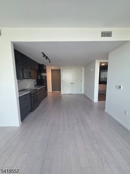 258 S Harrison St in East Orange, NJ - Building Photo - Building Photo