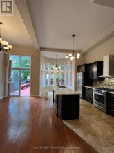52 Queensway Dr in Richmond Hill, ON - Building Photo - Building Photo