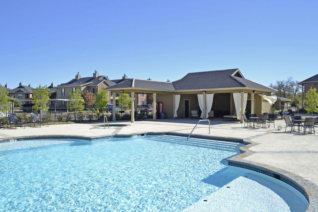 Magnolia Trace Apartments in Alexandria, LA - Building Photo