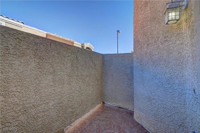 property at 5450 Morris St