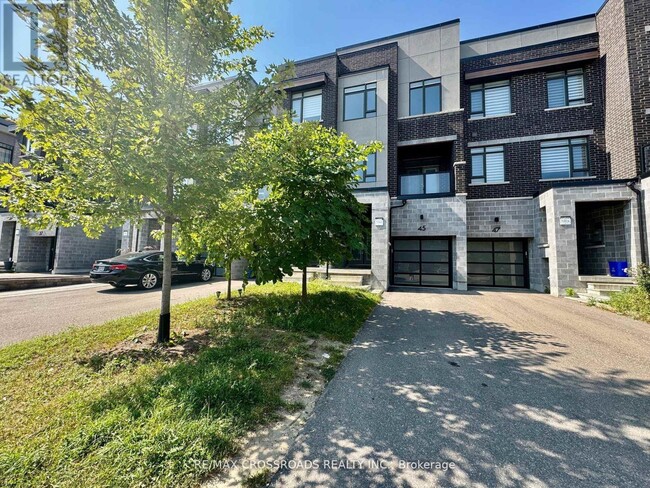 45 Fancamp Dr in Vaughan, ON - Building Photo - Building Photo
