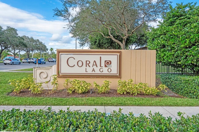 8870 NW 37th Dr in Coral Springs, FL - Building Photo - Building Photo