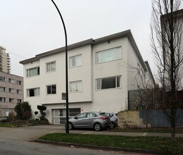 1332 Thurlow St in Vancouver, BC - Building Photo - Building Photo