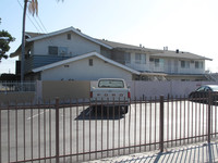 4838 Live Oak St in Cudahy, CA - Foto de edificio - Building Photo