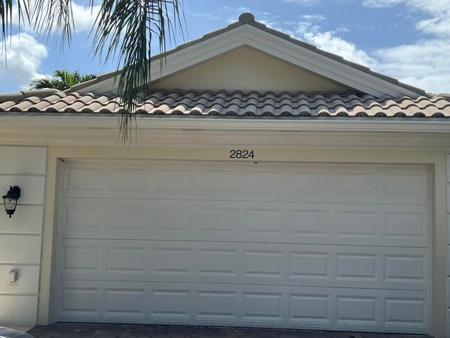 property at 2824 Rio Claro Dr N