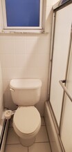 220 Sedore Ave, Unit 2FL in Fairview, NJ - Building Photo - Building Photo