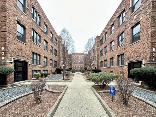 property at 633 W Cornelia