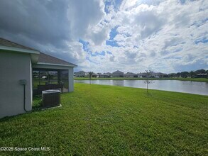 586 Cooper Ct in Palm Bay, FL - Building Photo - Building Photo