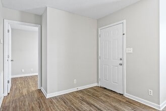 209 Lexington Dr in Clarksville, TN - Foto de edificio - Building Photo