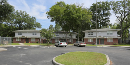 Blodgett Villas in Jacksonville, FL - Building Photo - Building Photo