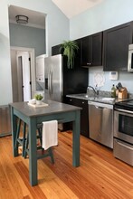 109 Coming St in Charleston, SC - Building Photo - Building Photo