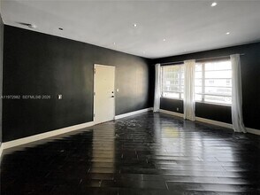 742 12th St in Miami Beach, FL - Building Photo - Building Photo