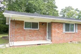 2027 Lee St in Chattanooga, TN - Building Photo