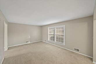 11800 E 77th St in Raytown, MO - Building Photo - Building Photo