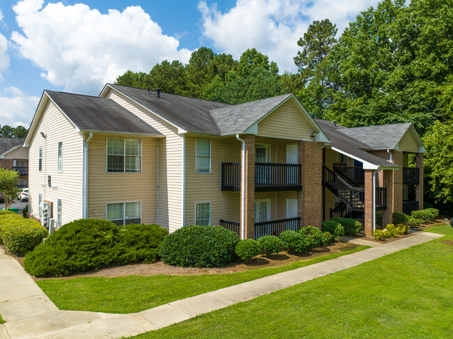 The Groves Lithonia in Lithonia, GA - Foto de edificio - Building Photo