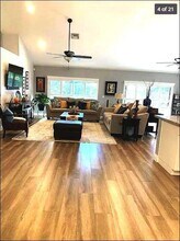 4207 NW 70th Ln in Coral Springs, FL - Building Photo - Building Photo