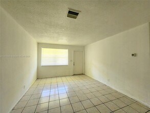 2248 NW 59th Terrace in Lauderhill, FL - Building Photo - Building Photo