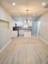 6815 Sidney St in Houston, TX - Building Photo
