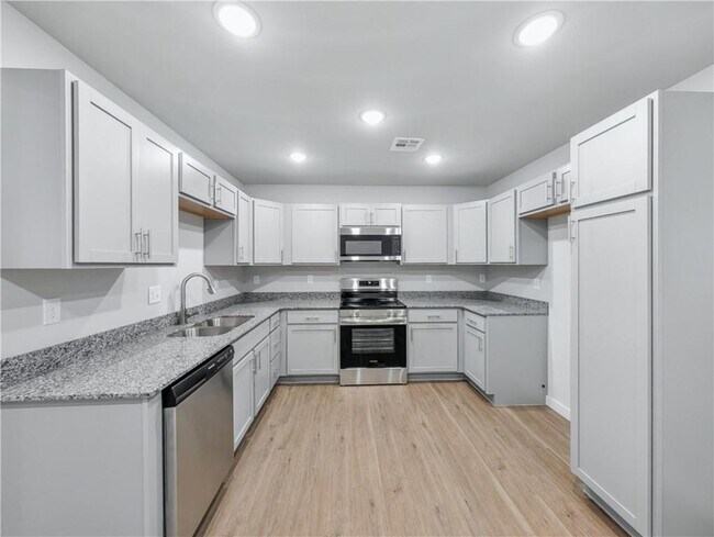 6310 NW Kathleen St in Bentonville, AR - Building Photo - Building Photo