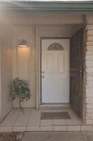 5308 Peppertree Pkwy in Austin, TX - Building Photo