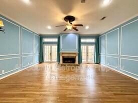 4511 Gilbert Ave in Dallas, TX - Building Photo