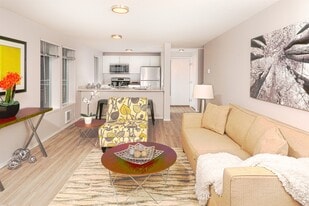 Westwood Court in Seattle, WA - Building Photo