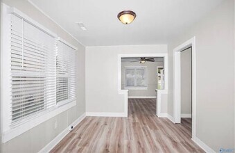 4013 9th Ave SW in Huntsville, AL - Building Photo - Building Photo