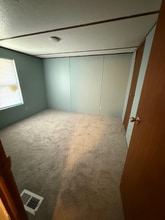 298 Farley Cir in Roanoke Rapids, NC - Foto de edificio - Building Photo