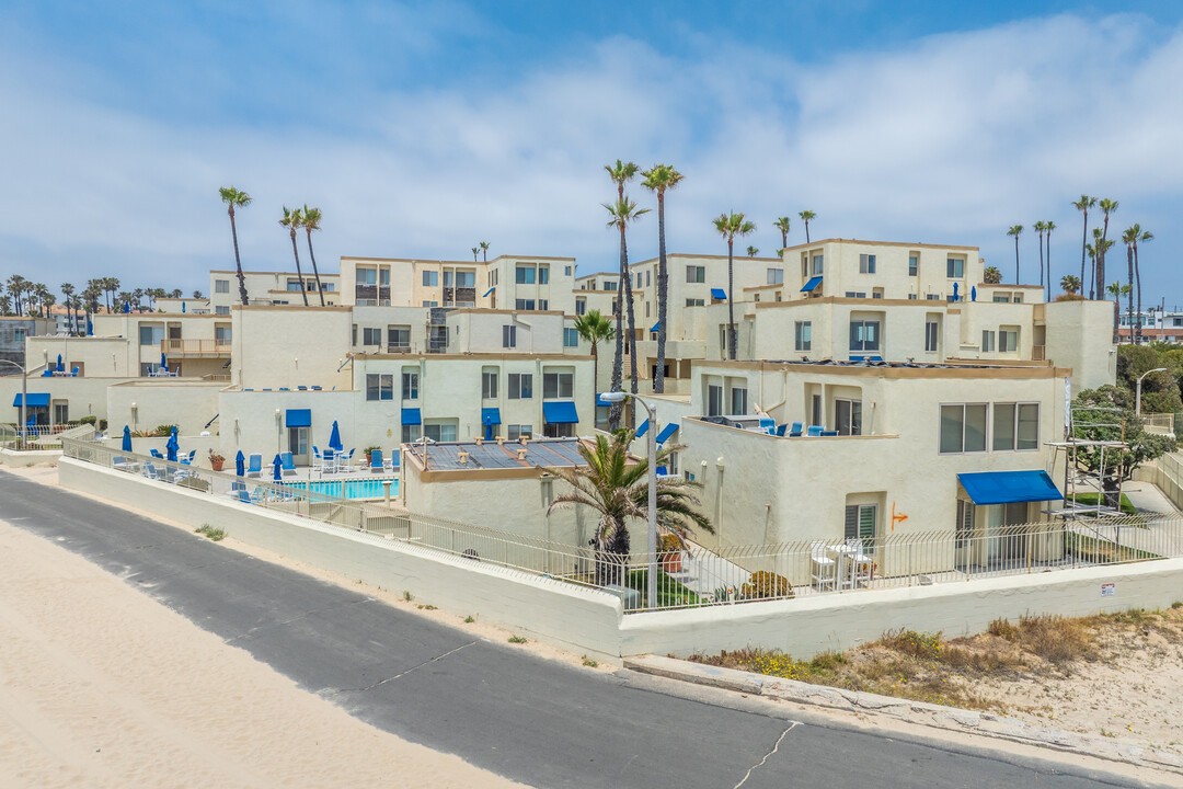 The Huntington Pacific in Huntington Beach, CA - Building Photo