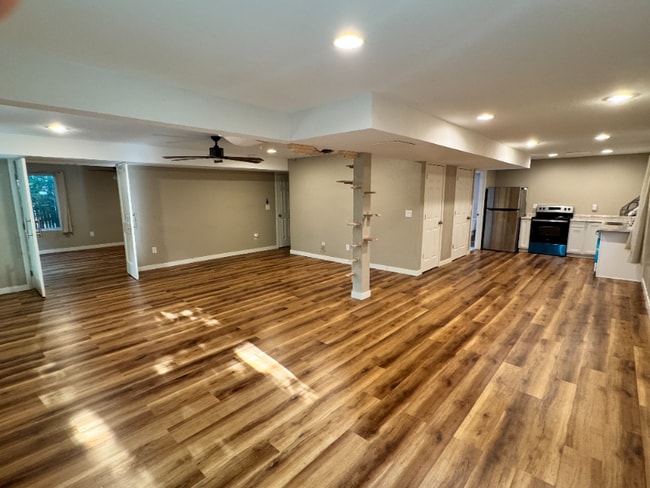 property at 1355 E 100th Ln