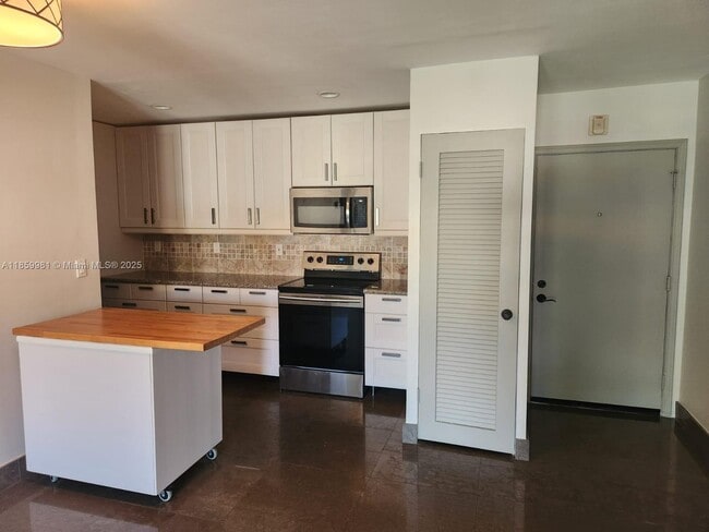 property at 124 NE 19th Ct
