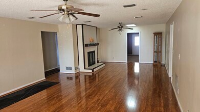 2620 Moody Ave in Orange Park, FL - Foto de edificio - Building Photo