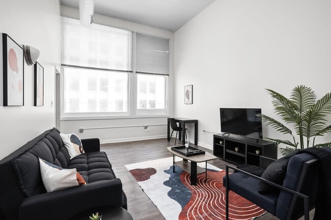 50 N Illinois St