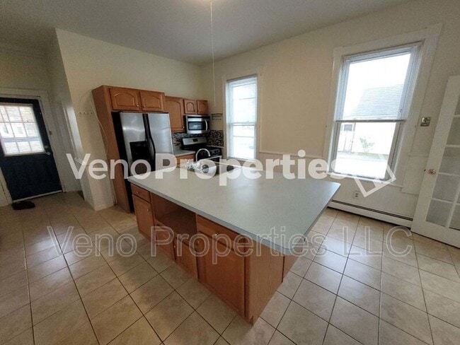 1850 8th Ave in Watervliet, NY - Building Photo - Building Photo