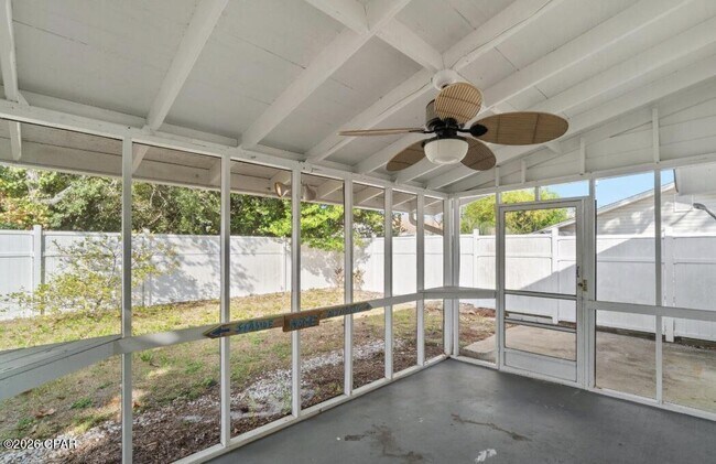 421 Oleander Cir in Panama City Beach, FL - Building Photo - Building Photo